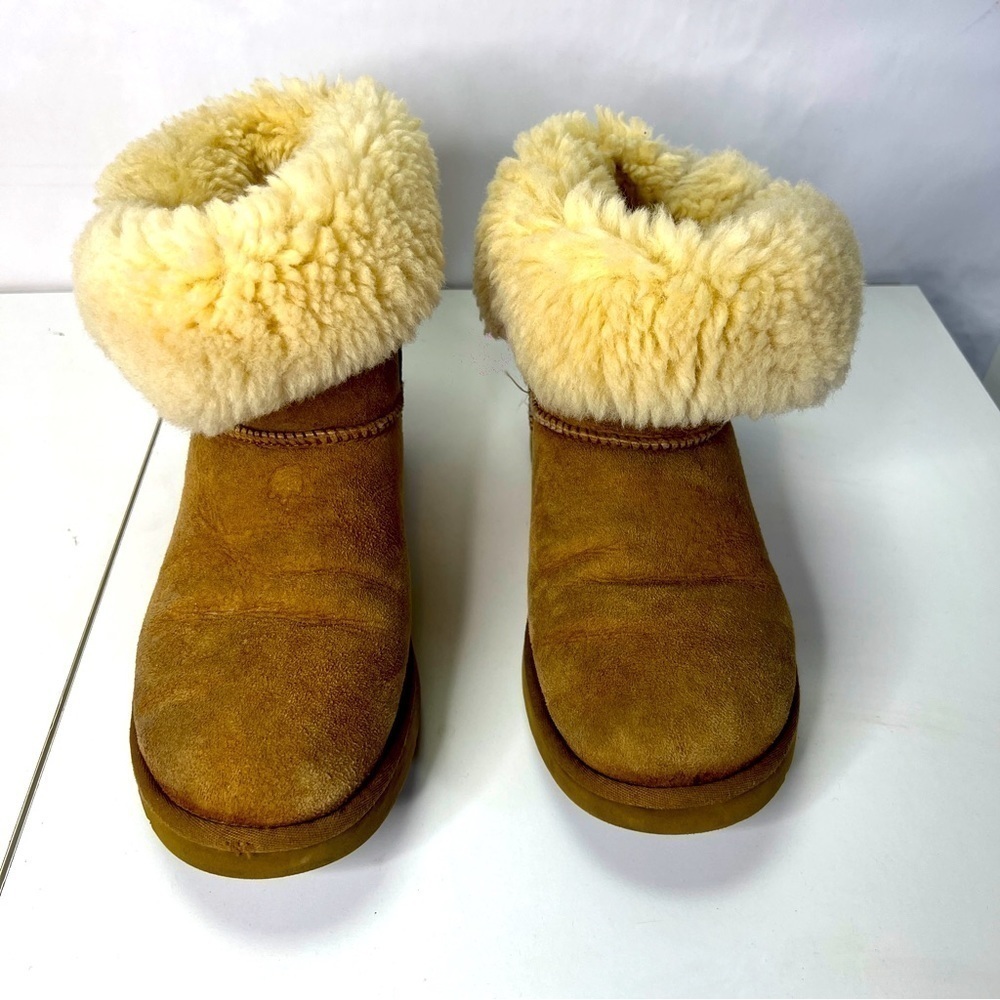 Ugg Winter Boots Women’s Size 9